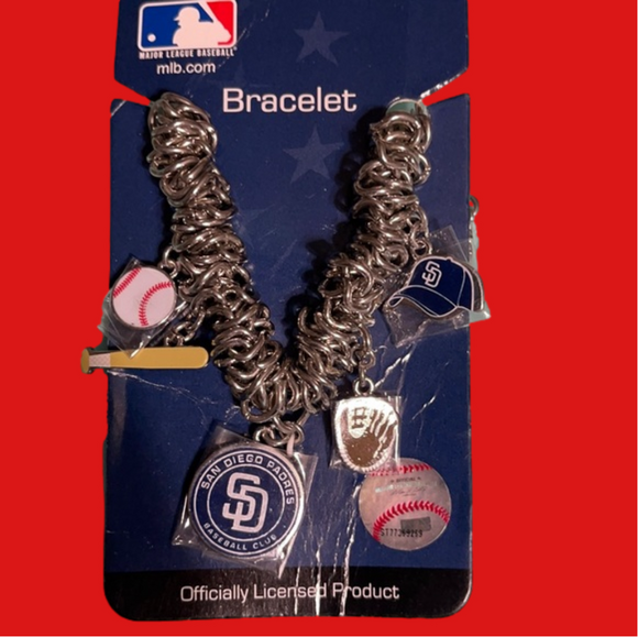 New San Diego Padres charm bracelet - Picture 1 of 3